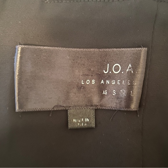 J.O.A. Dress Black Off the Shoulder Ruffle Front LBD Fit and Flare size Medium - Picture 15 of 16